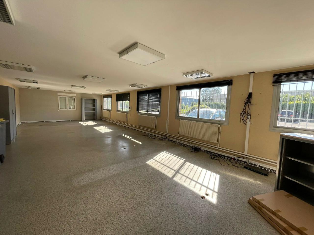 Local d'activité Fretin 698m² Location local d'activité Fretin Nord OLACT2422501 9
